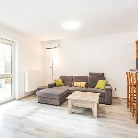 U Petra A Pavla V Centru Brna, 60m2 + Terasa 25m2 *